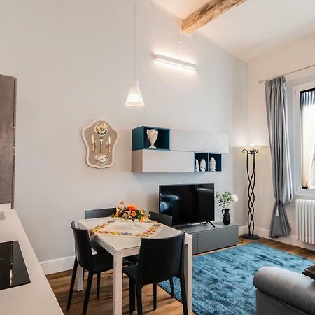 Oltrarno Lily Suite Florença Exterior foto
