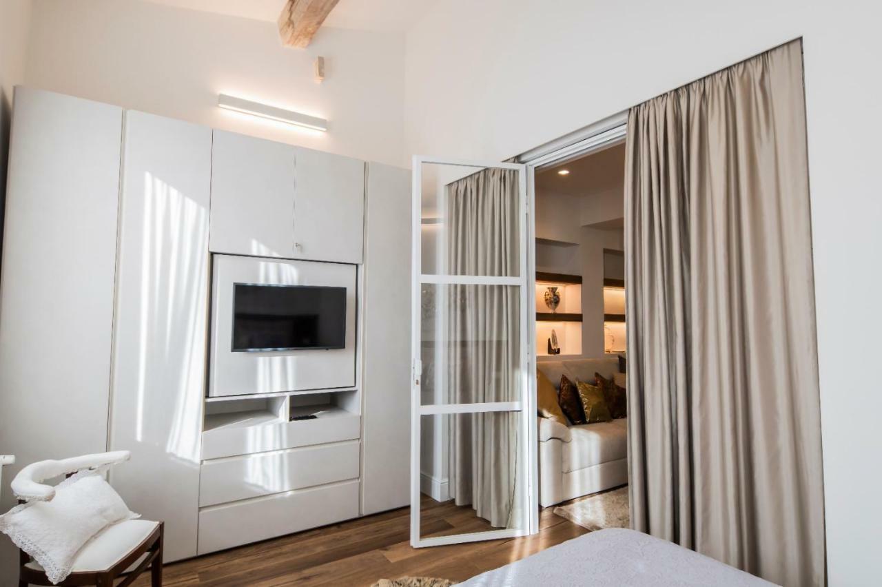 Oltrarno Lily Suite Florença Exterior foto
